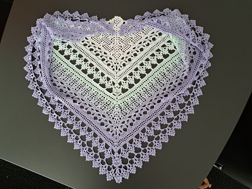 Flower Wonder - Häkeltuch