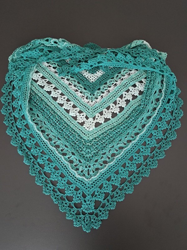 Flower Wonder - Häkeltuch