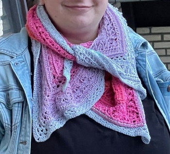 Super schönes und raffiniertes Tuch 😍
Hat sehr viel Spaß gemacht, was neues auszuprobieren 💕