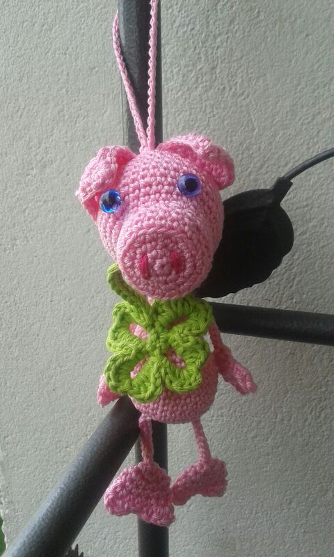 Kostenlose Häkelanleitung - Schwein Glücksbringer Baumler Anhänger FreE-Book