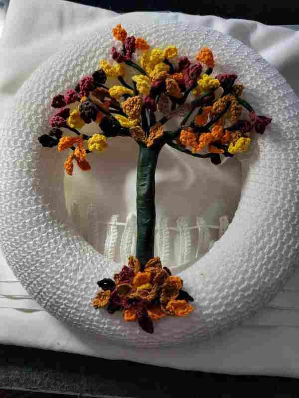 Crochet pattern Autumn tree door wreath  - easy from scraps of yarn