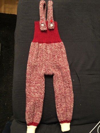 fungierte als Teststrickerin für diese Leggings. Anleitung gut geschrieben und bebildert.
Einfach nachzuarbeiten.