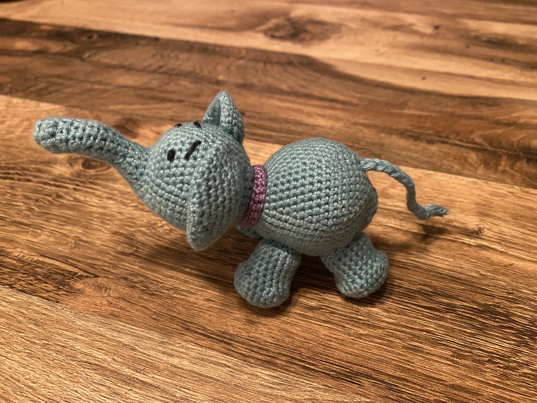 Rüsselchen &amp; seine Rassel-Bande / Häkelanleitung