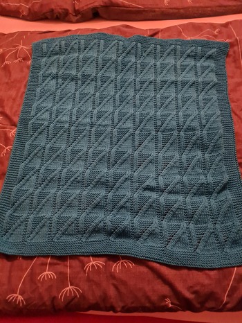 Ich hab sie in 2 Farben gearbeitet und hatte viel Spaß damit