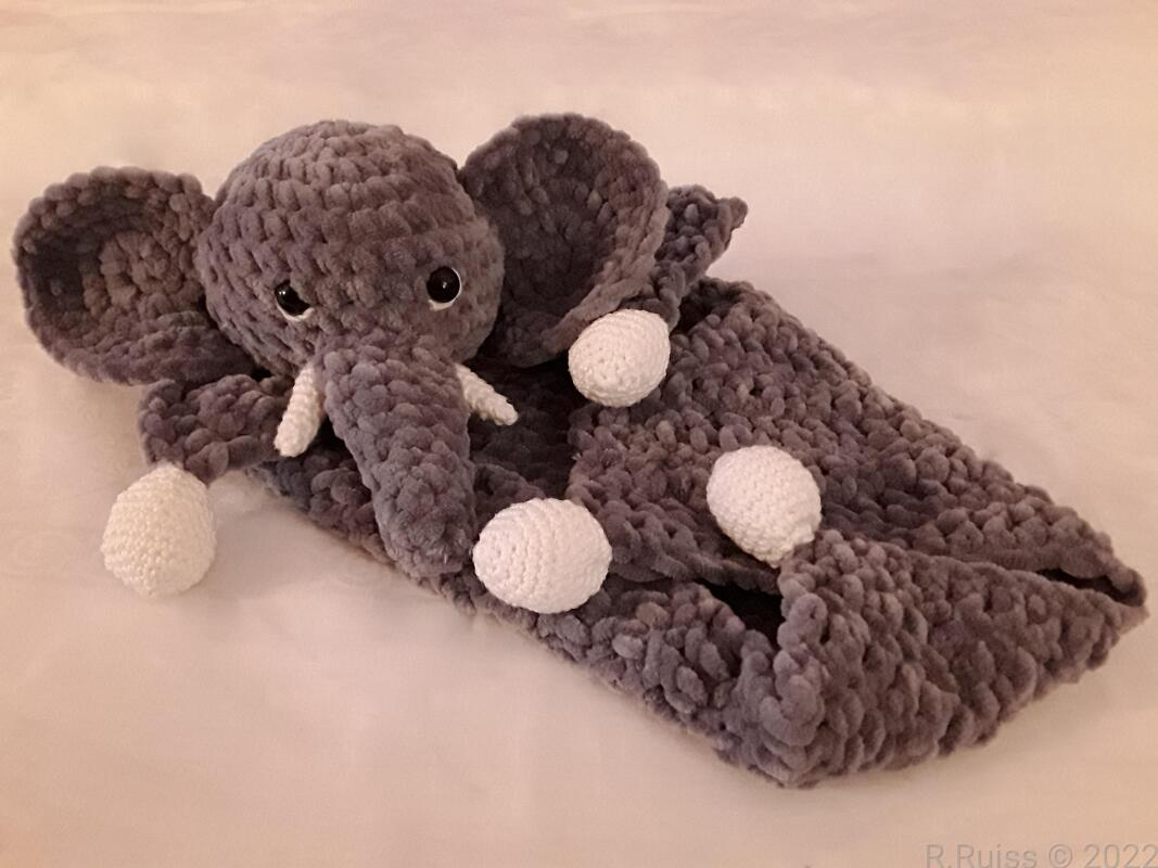 Crochet Pattern - Comforter Elefant (Cuddly Elefant)
