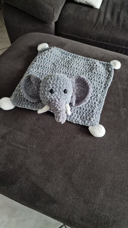 Crochet Pattern - Comforter Elefant (Cuddly Elefant)