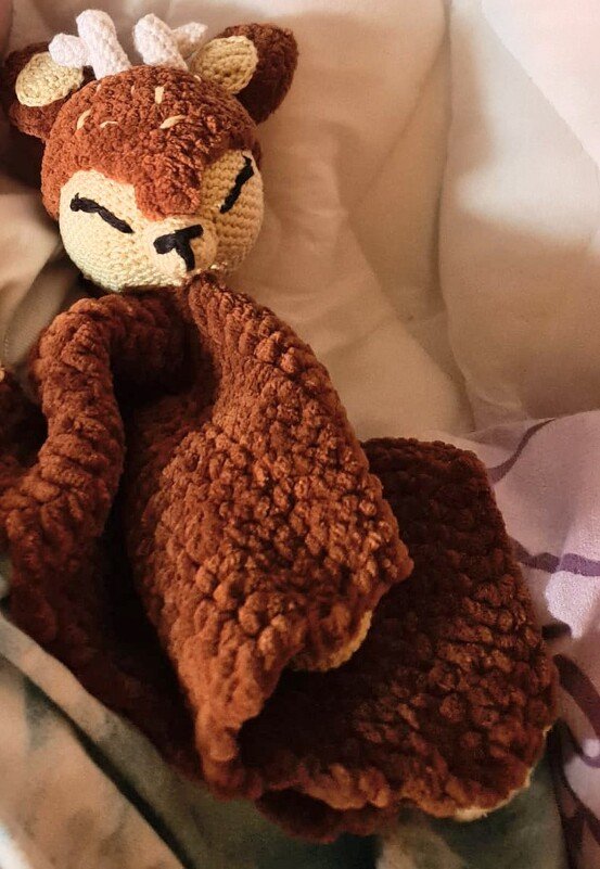 Crochet Pattern - Comforter Deer (Cuddly Deer)