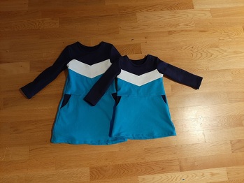 Partnerlook mit selbst ausgedachten Teilungsnähten.