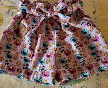 Ich bin total begeistert. Eine toll beschriebene Anleitung. War schnell genäht. Hat Spaß gemacht. Bleibt sicher kein Einzelteil mit dem Schnitt. Vielen Dank.