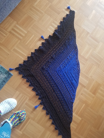 Wundervolle Anleitung! Macht großen Spaß zu Häkeln und das Ergebnis ist noch schöner als ich es mir vorgestellt hab. Vor allem den Rand find ich besonder schön. 🥰