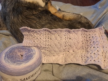 Loop Liva in Arbeit - Muster geht erstaunlich leicht von der Hand.