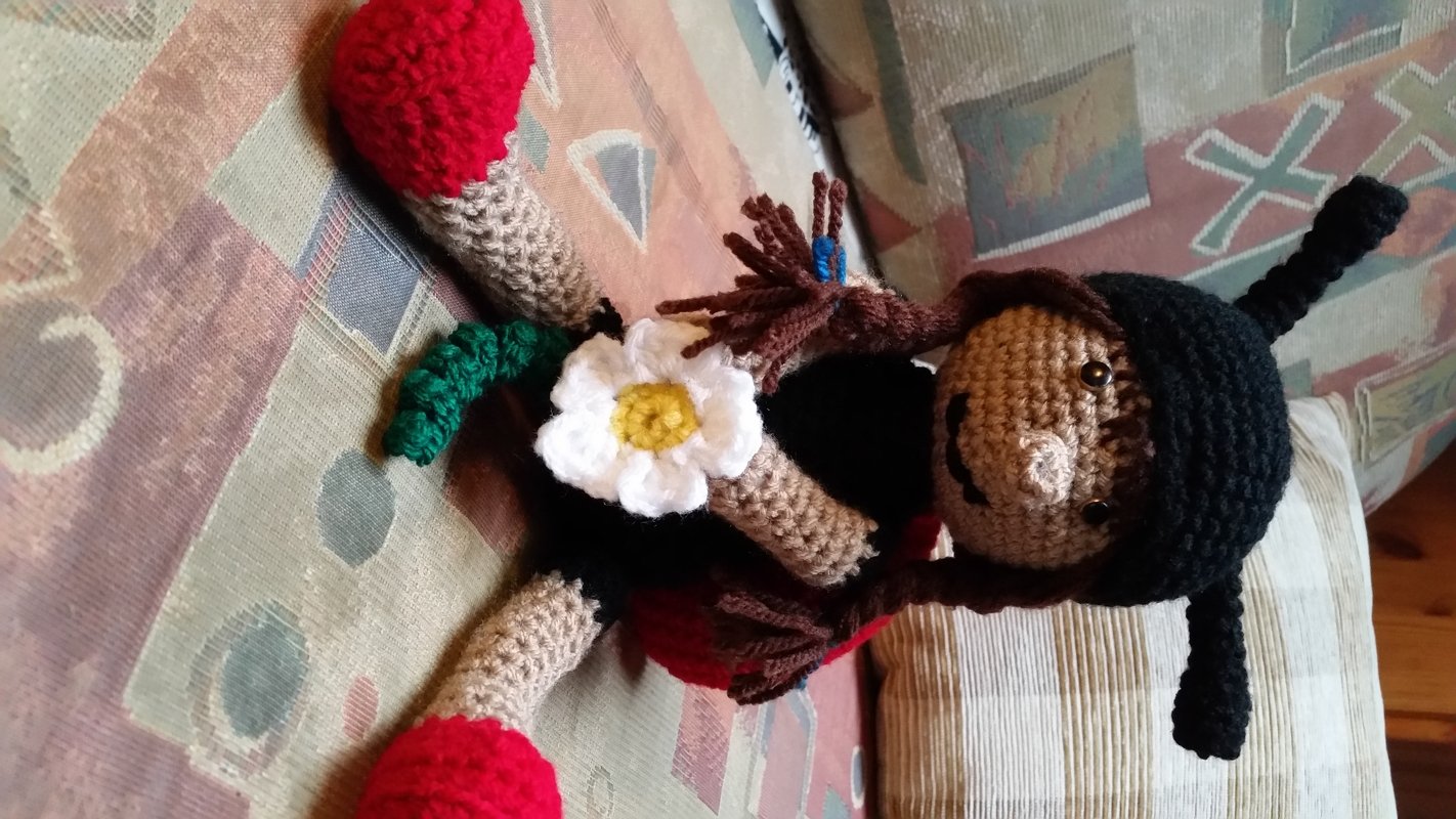 Marienkäfer Katy mit Blume