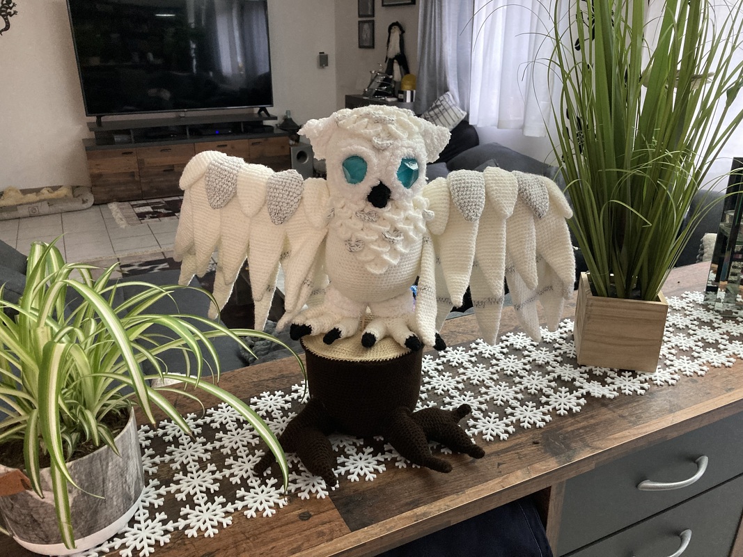 Crochet Pattern &quot;Snowoul Eureilia&quot;- glow in the dark