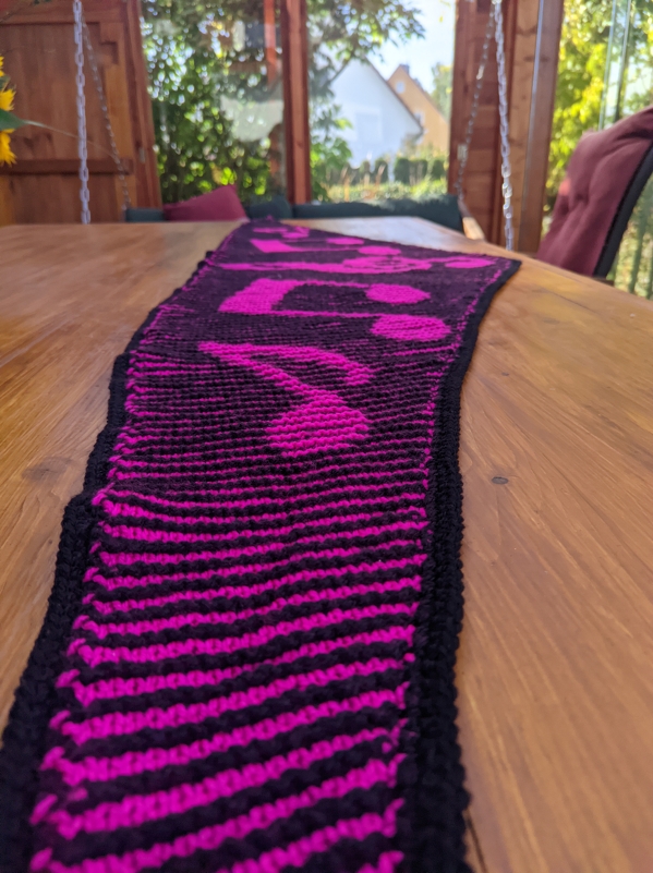 Musical Notes, Shadow Knitting, Illusion Knitting, Flat Motif Shawl