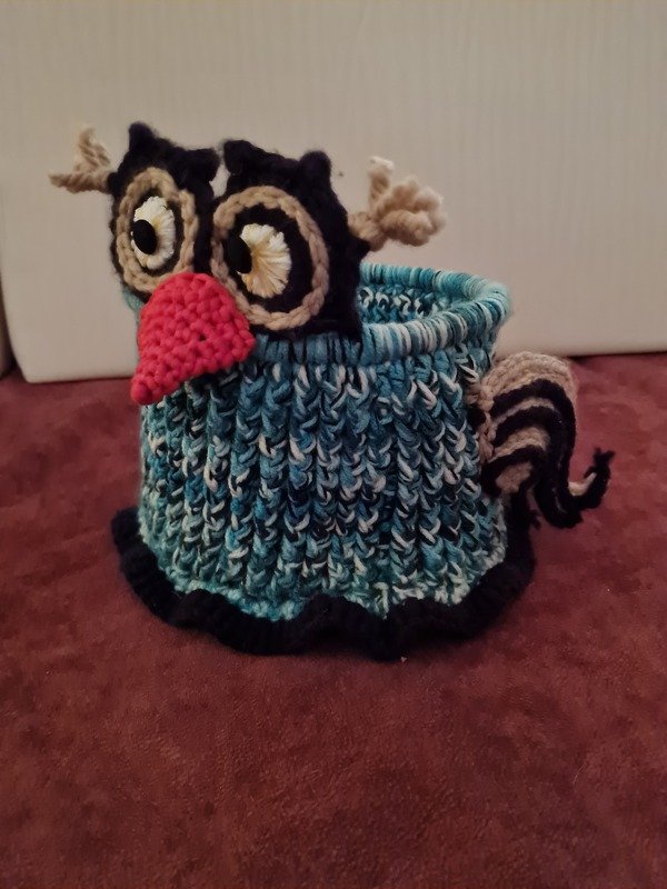 Garnschale  oder  Blumenübertopf  "EULE"