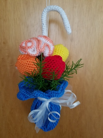 es hat Spaß gemacht nach der sehr schönen Anleitung zu häkeln, und ich habe den Schirm verschenkt, hat der Beschenkten gefallen