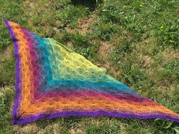 Super Anleitung für Bobbel mit kräftigen Farbwechsel.  Ich liebe das Tuch . 1000m Bobbel, Größe 200*80cm