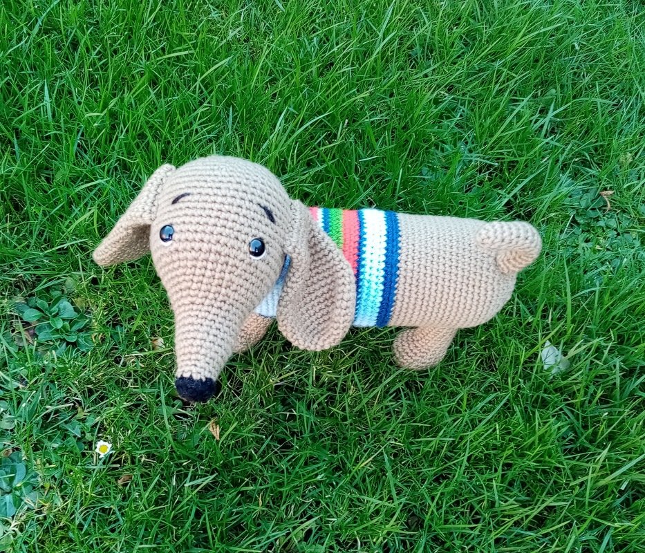 Frankie - Häkelanleitung Dackel