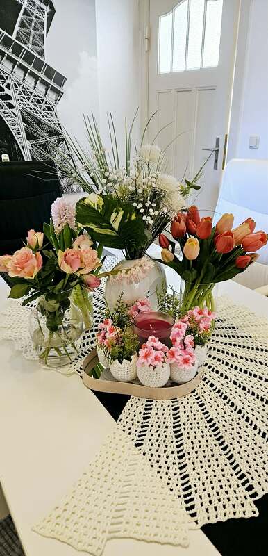 Häkel-Deko Kirschblüten und Ostereier - einfach und vielseitig