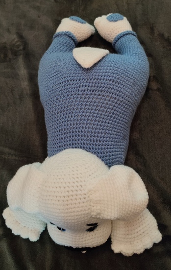 Es hat riesig Spaß gemacht, das kuschelige Welpchen nachzuarbeiten. Vielen Dank