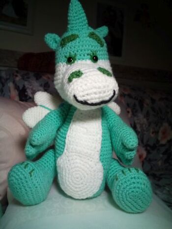 Herrlich wie gut die Arbeit von der Hand ging. Sehr schöne verständnisvolle Anleitung. Danke.