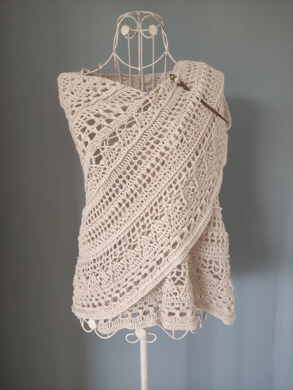 Halbrundes Tuch  „Sonnenwende“