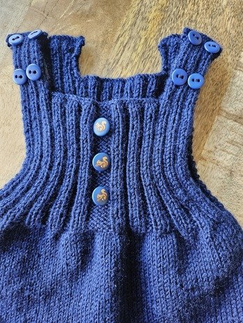 Mein erst zweites Strickstück, wo es um Kleidung ging und auch das ist echt toll geworden ❤️
Super Beschreibung, vielen Dank 🥰