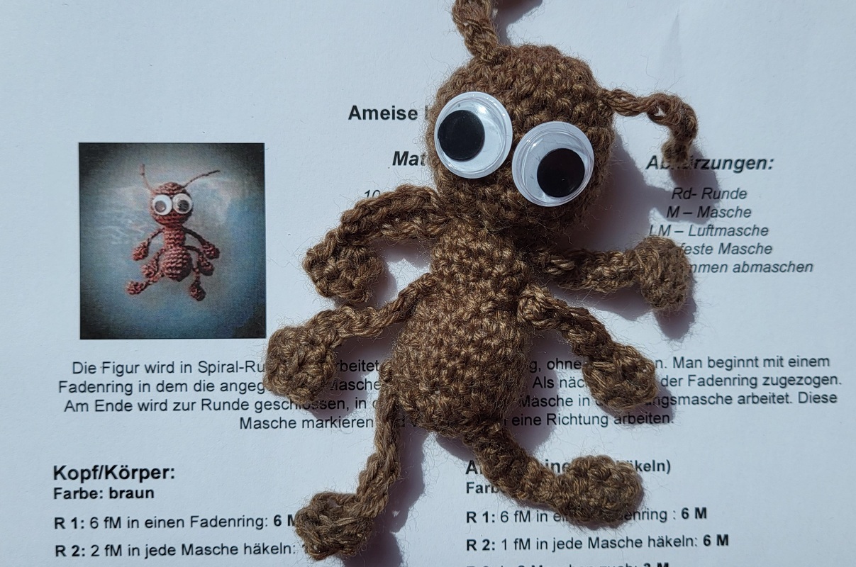 Mini Ameise freie Häkelanleitung FreeBook 