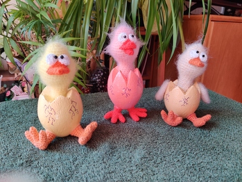 Die Anleitung ist sehr ausführlich, die Füße erfordern etwas Geduld.