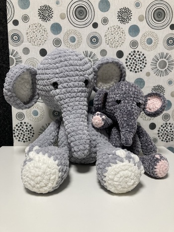 Anleitung gut lesbar. Habe mit Nadel 4,5 und 3 gehäkelt.
#elefant #amigurumi