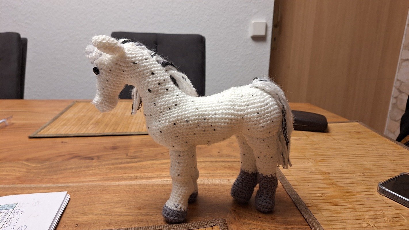 Pferd Stardust - Realistisches Pferd - Amigurumi Häkelanleitung