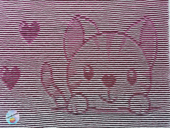 Ist das nicht ein total süßes Motiv? Die Anleitung ist sehr detailgenau und liebevoll gestaltet und so ist das Strickerlebnis garantiert. Man möchte die Nadeln gar nicht mehr beiseite legen, um das Motiv wachsen zu sehen. Die Mix it!-Serie kann beliebig kombiniert werden - Motiv und passenden Schriftzug aussuchen und los geht's!