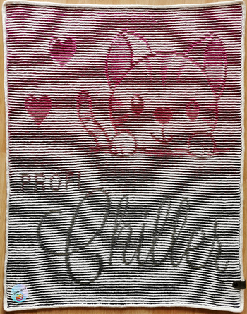 Ist das nicht ein total süßes Motiv? Die Anleitung ist sehr detailgenau und liebevoll gestaltet und so ist das Strickerlebnis garantiert. Man möchte die Nadeln gar nicht mehr beiseite legen, um das Motiv wachsen zu sehen. Die Mix it!-Serie kann beliebig kombiniert werden - Motiv und passenden Schriftzug aussuchen und los geht's!