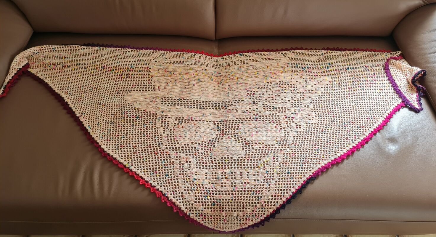 Häkelanleitung Dreiecktstuch Dia de Muertos