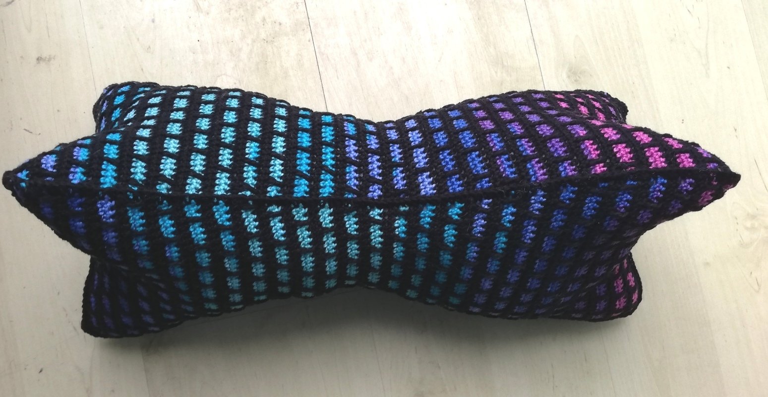Häkelanleitung Leseknochen Nackenkissen