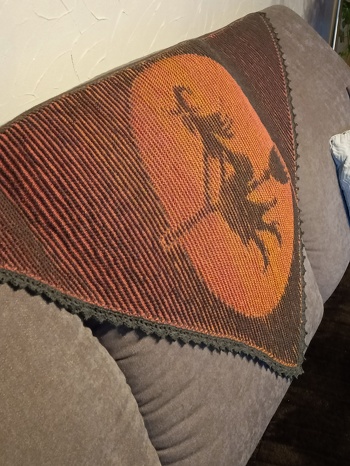 Hexentuch fertig - dieses Illusionsstricken macht richtig süchtig !