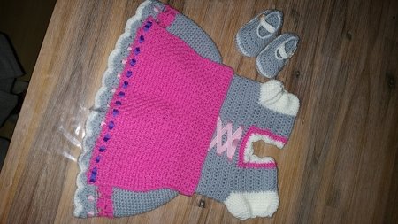 Cute as a button Dirndl Häkelanleitung