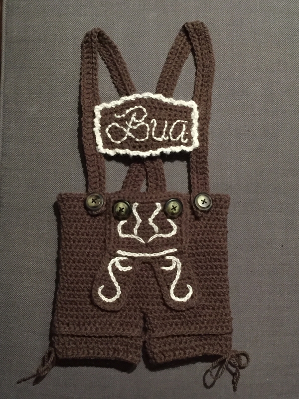 Cute as a button Lederhosn' H&auml;kelanleitung