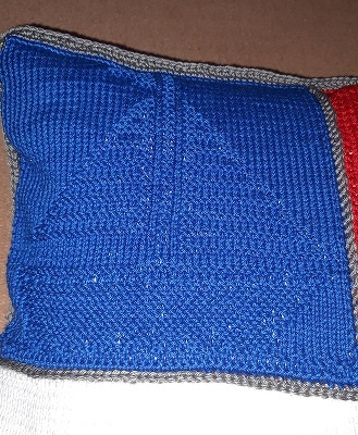 Wie immer eine prima Anleitung. Dieses Mal als Teil eines Kissens.