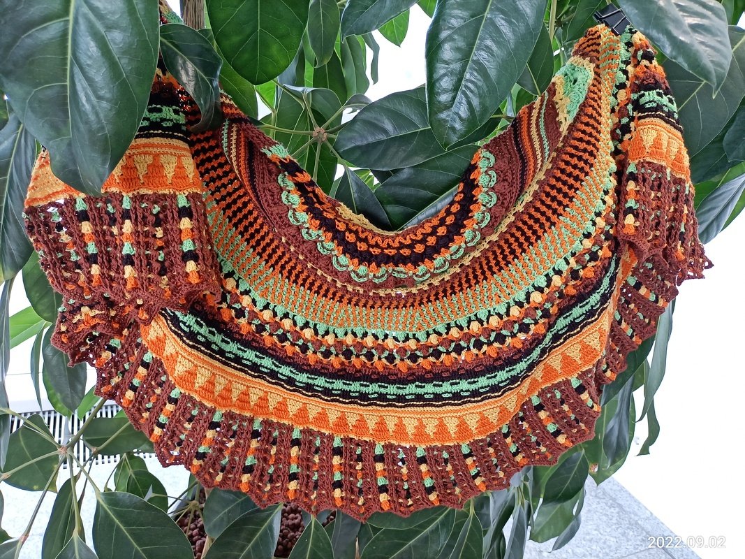 "Mali" - semicircular crochet cloth - pattern