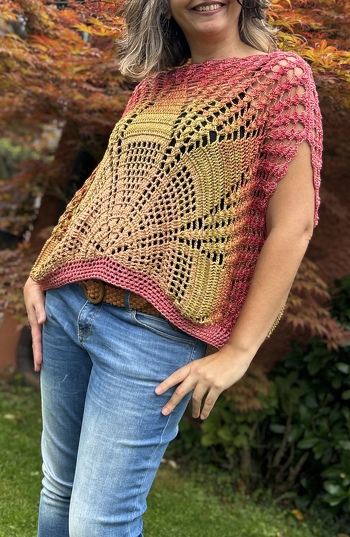 So ein schönes Shirt 😍😍😍. Bin total verliebt. Meine Arbeit 🧶, mein Foto 📸.