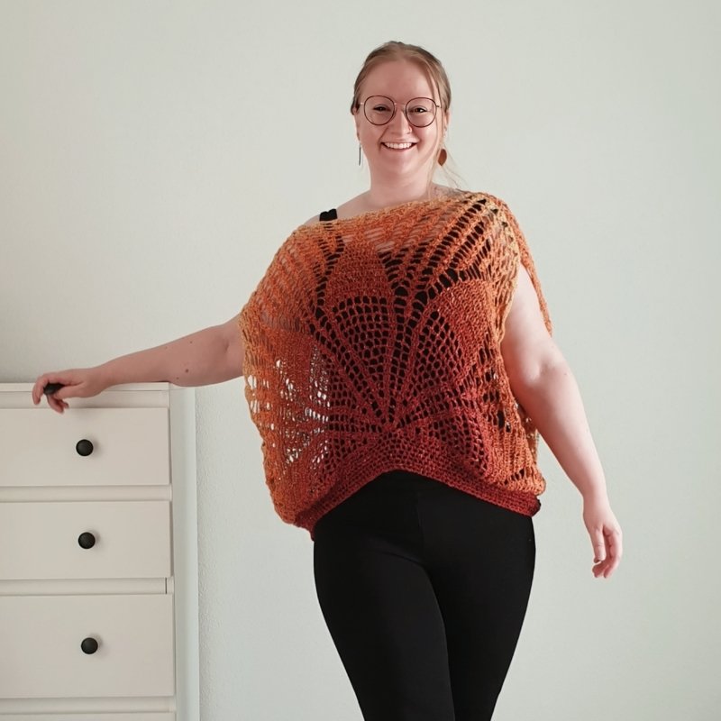 Häkelanleitung Halbrundshirt Dahlia