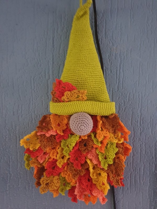Autumn Gnome hanging decor for doors &amp; walls - simple from leftover yarn