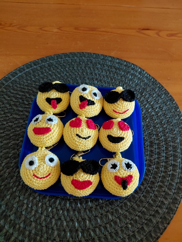 Häkelanleitung Smiley inkl. Grundkurs Kugel