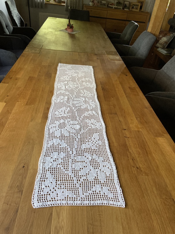 Tischband "Schmetterlinge" - Frühlingskollektion, Zählmuster &amp; Anleitung