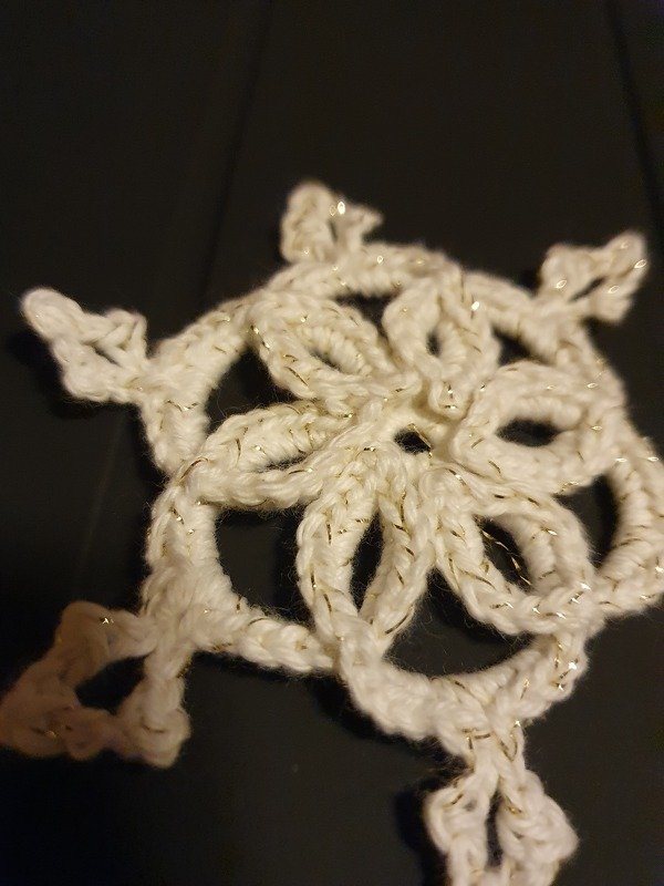 Snowflakes "Lorelei" - Crochet patterns for two variants