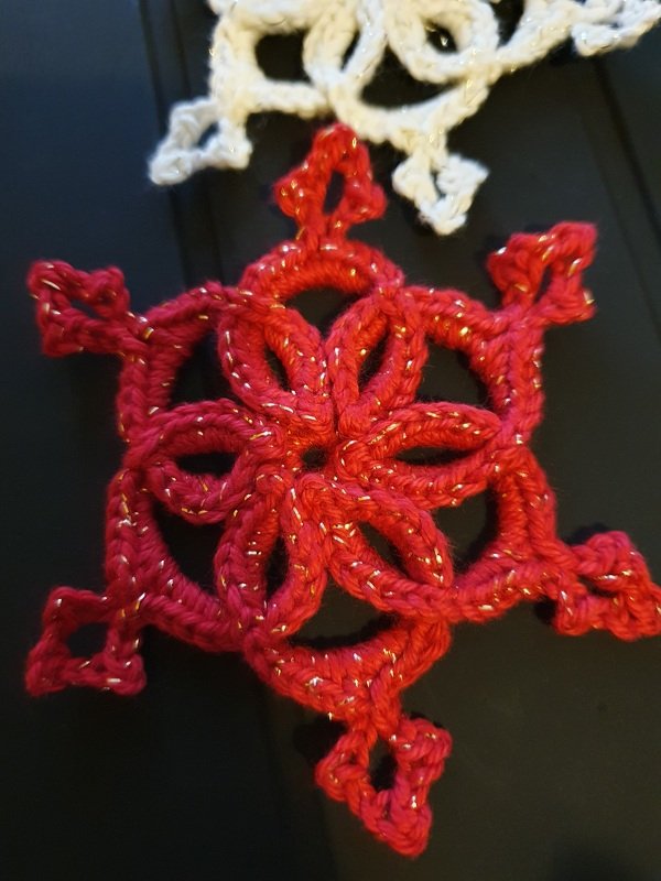 Snowflakes "Lorelei" - Crochet patterns for two variants