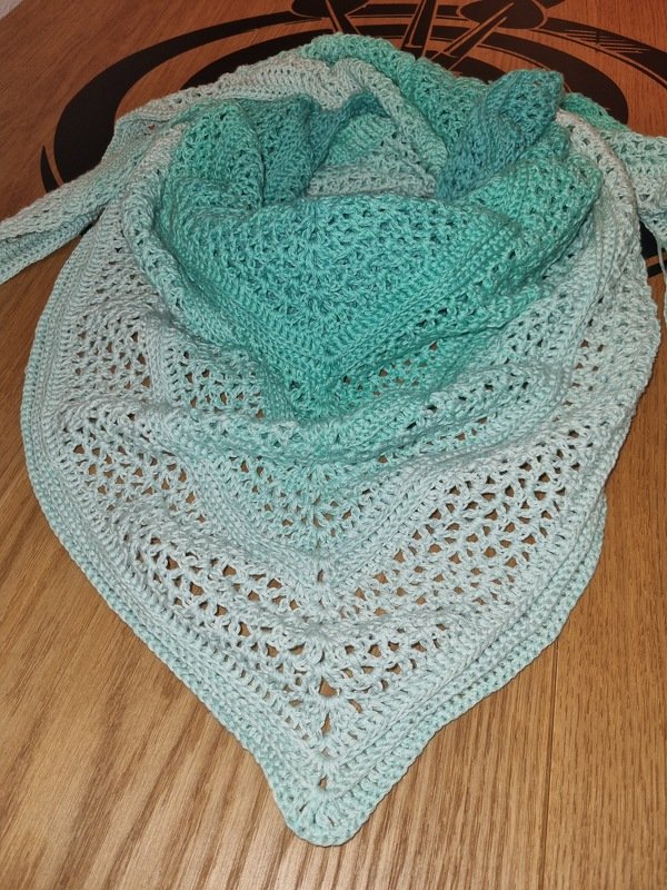 Mad Vienna - Häkelanleitung Dreieckstuch *anfängertauglich*