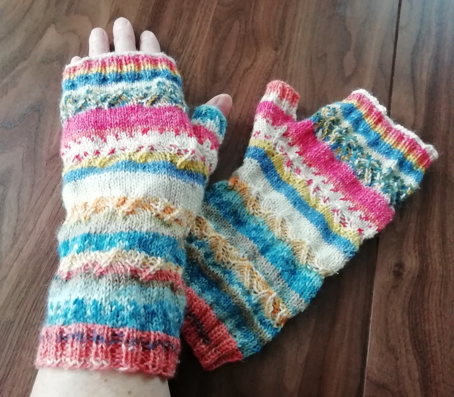 Strickanleitung Handstulpen Enja