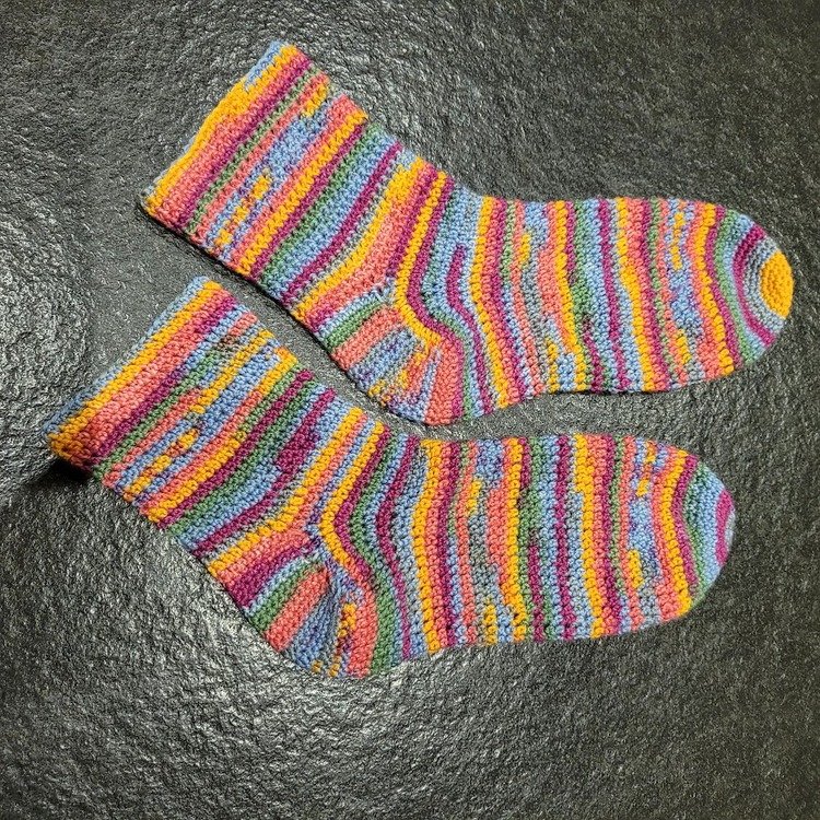 Basic-Socken mit einfachem Käppchen und Größentabelle